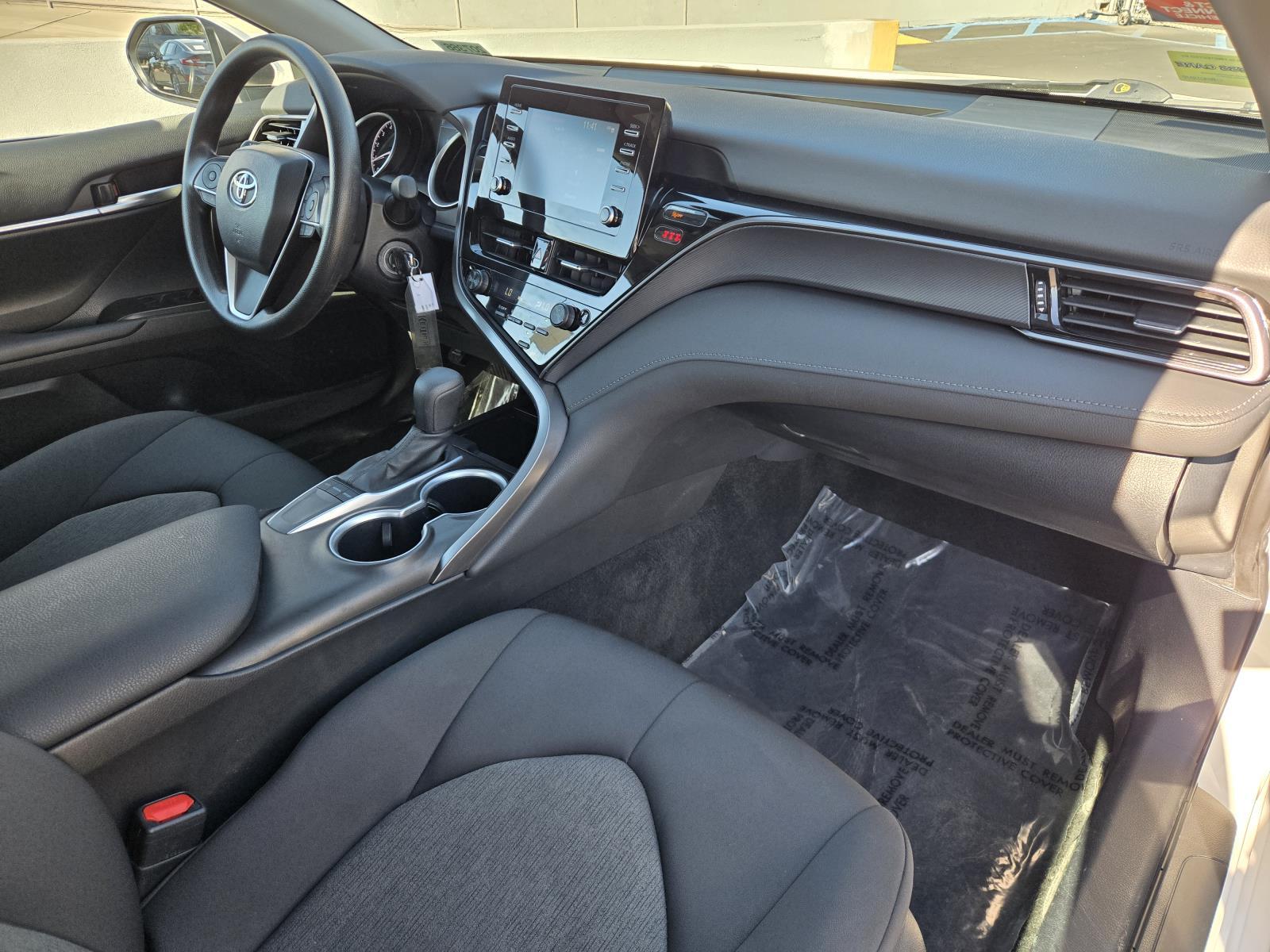 2024 Toyota Camry LE - Photo 27