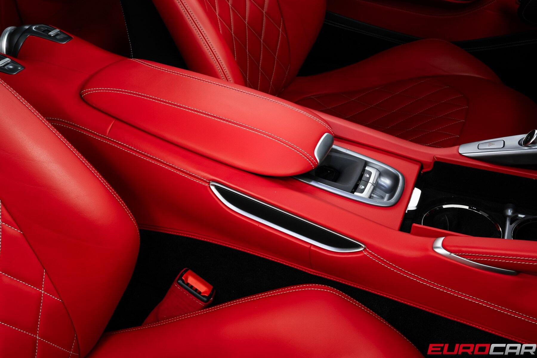 2020 Ferrari GTC4Lusso V12 *PASSENGER DISPLAY * CARBON STEERING WHEEL*Image 34