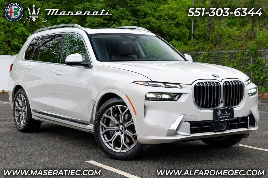 2023 BMW X7 xDrive40i's photo
