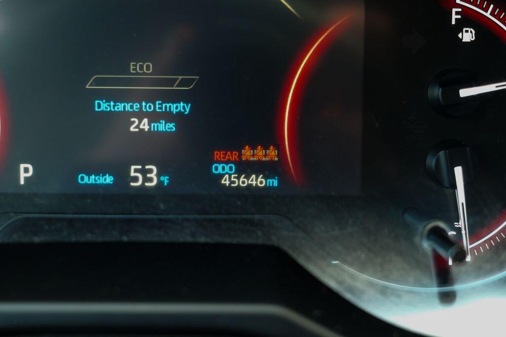 2024 Toyota RAV4 LE - Photo 46