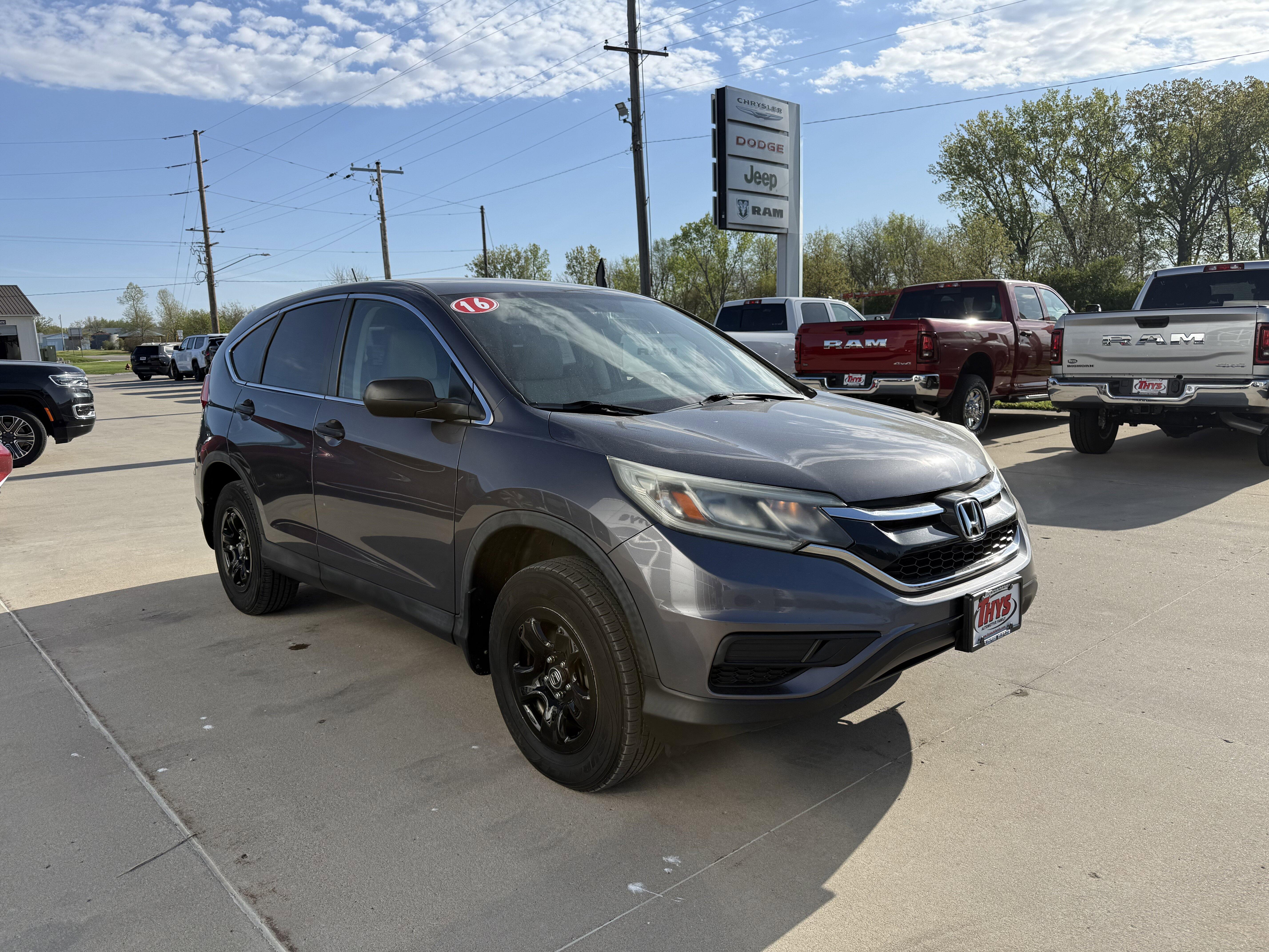 Used 2016 Honda CR-V LX with VIN 5J6RM4H30GL067038 for sale in Belle Plaine, IA