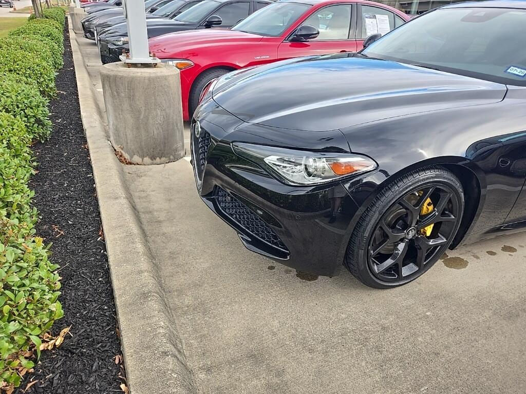 2021 Alfa Romeo Giulia Ti's photo