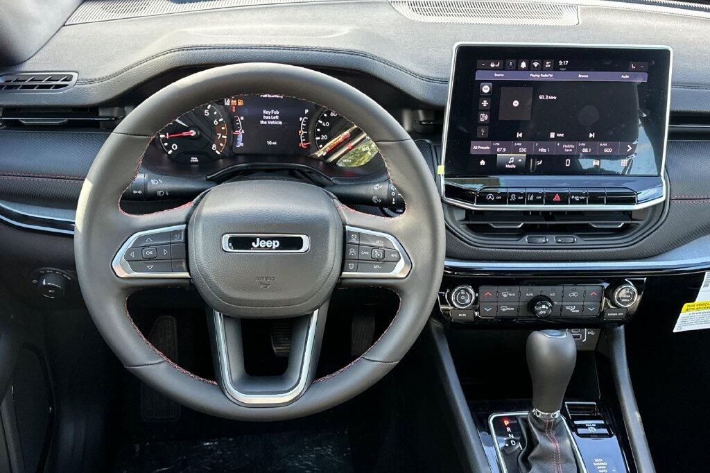 2026 Jeep Compass Trailhawk - Photo 14