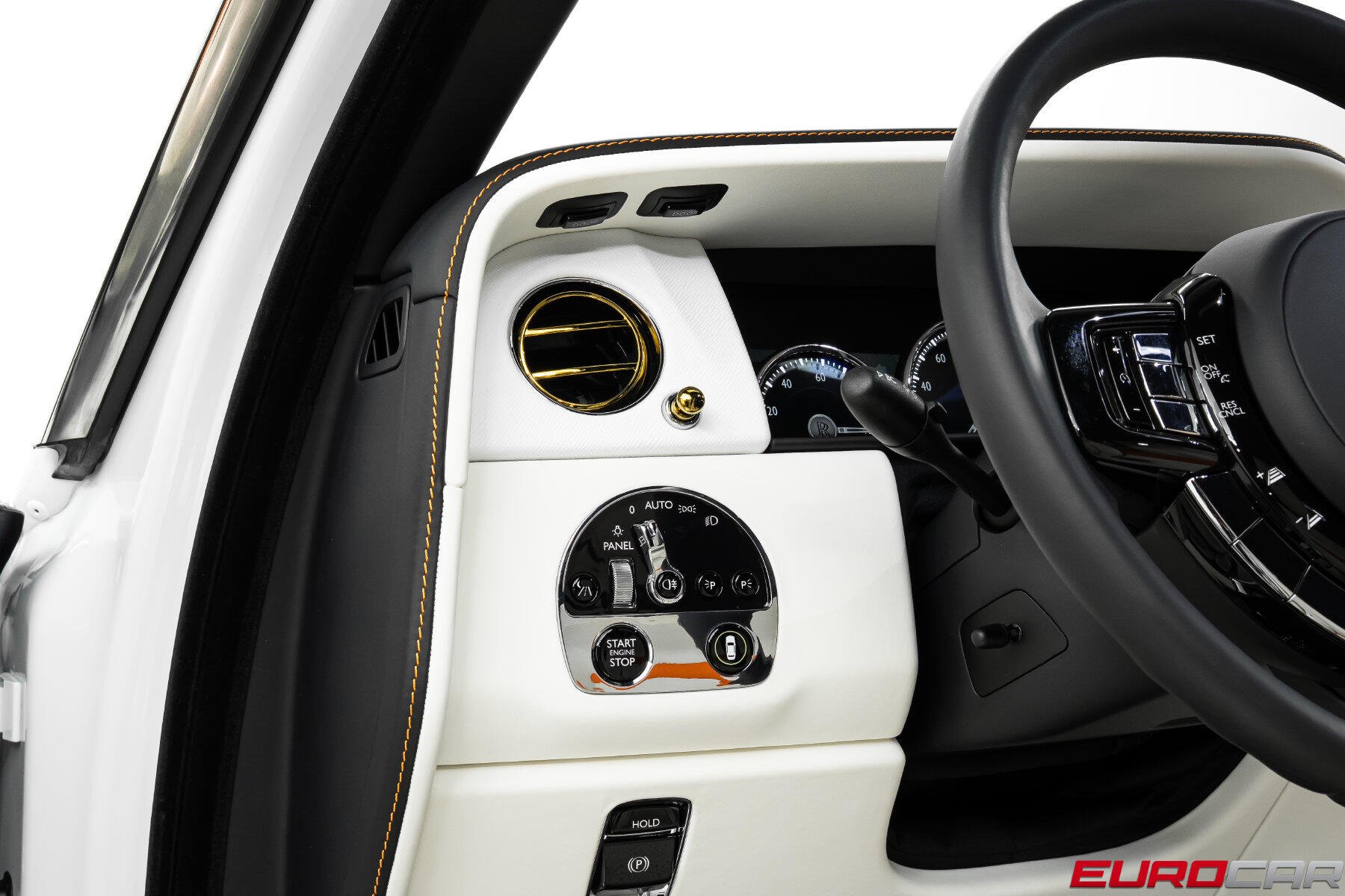 2022 Rolls-Royce Cullinan *SERENITY SEATS * GOLD PLATED SPIRIT OF ECSTASY*Image 31