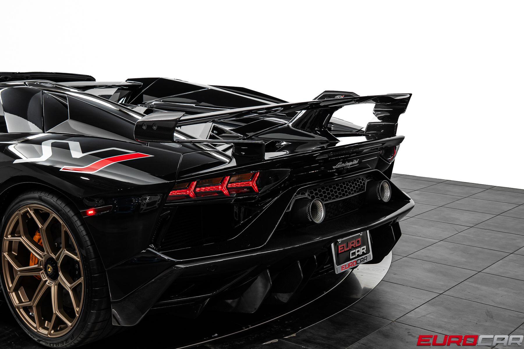 2021 Lamborghini Aventador SVJ Roadster *ONLY 470 MILES * CARBON ELECTRIC SEATS*Image 24