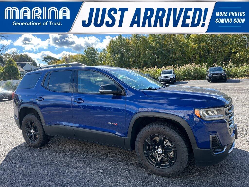 2023 GMC Acadia AT4