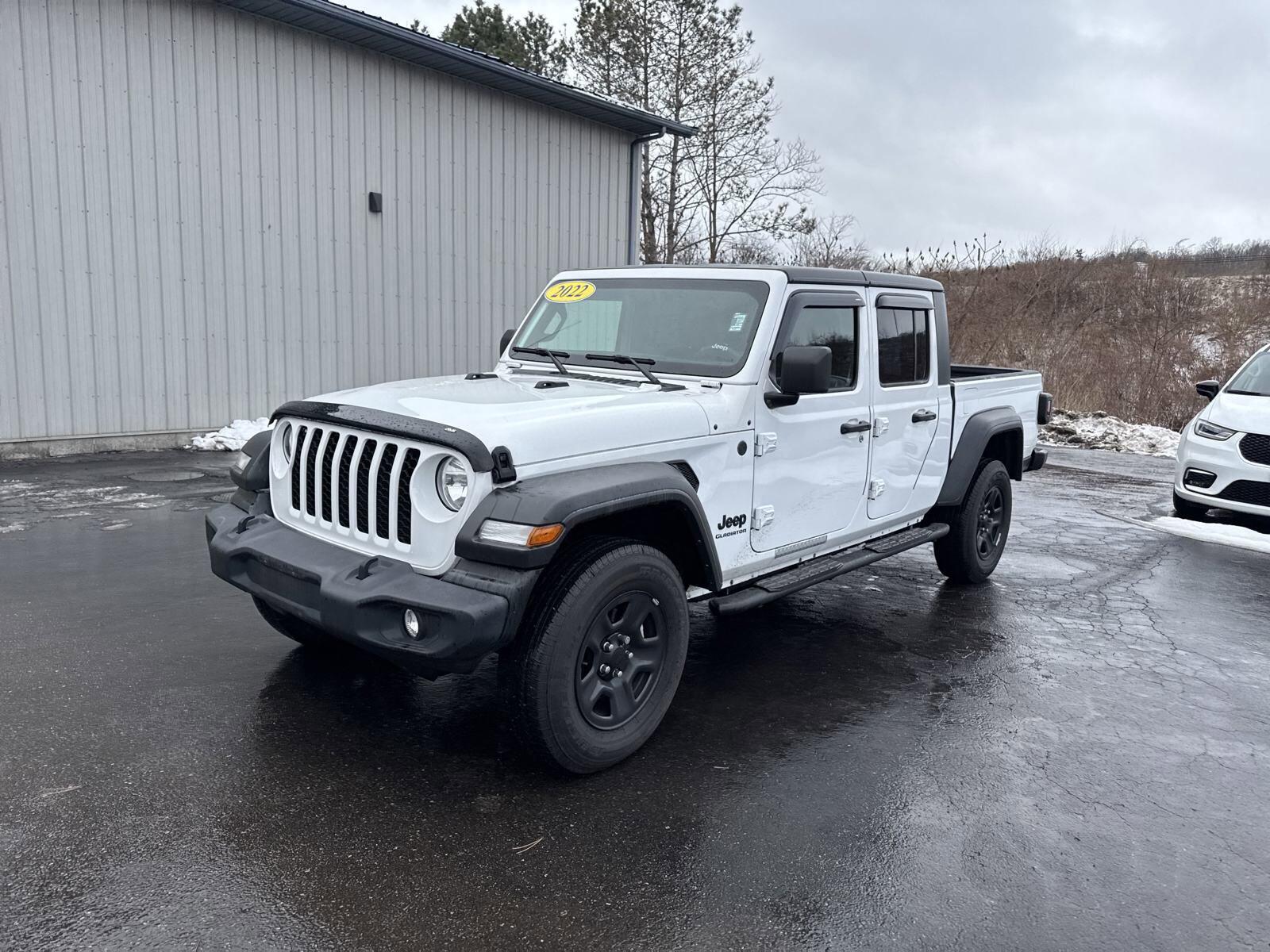 Used 2022 Jeep Gladiator Sport with VIN 1C6HJTAG0NL140558 for sale in Victor, NY