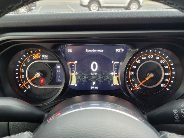 2025 Jeep Wrangler 4-Door Sahara - Photo 15