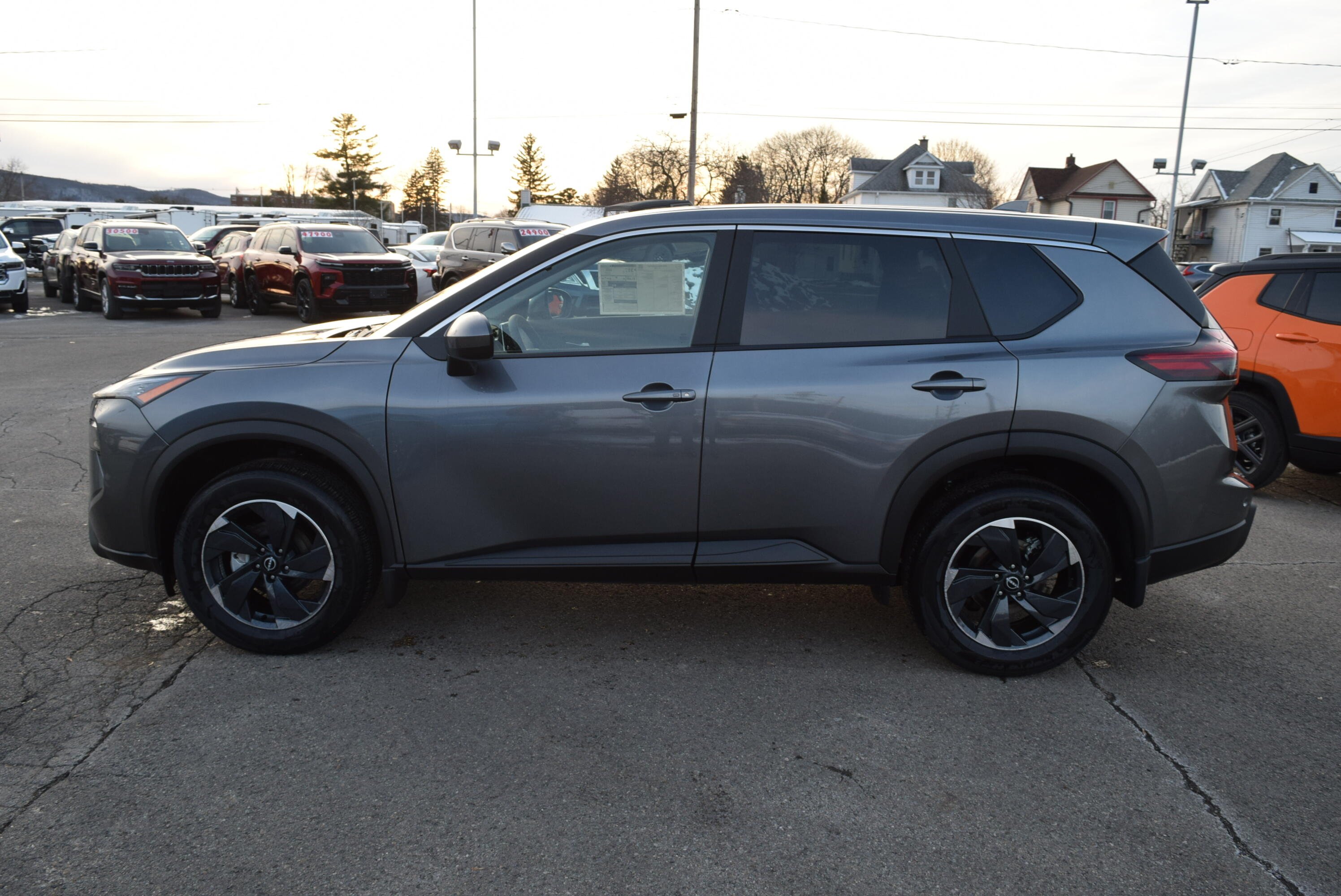 2026 Nissan Rogue SV's photo