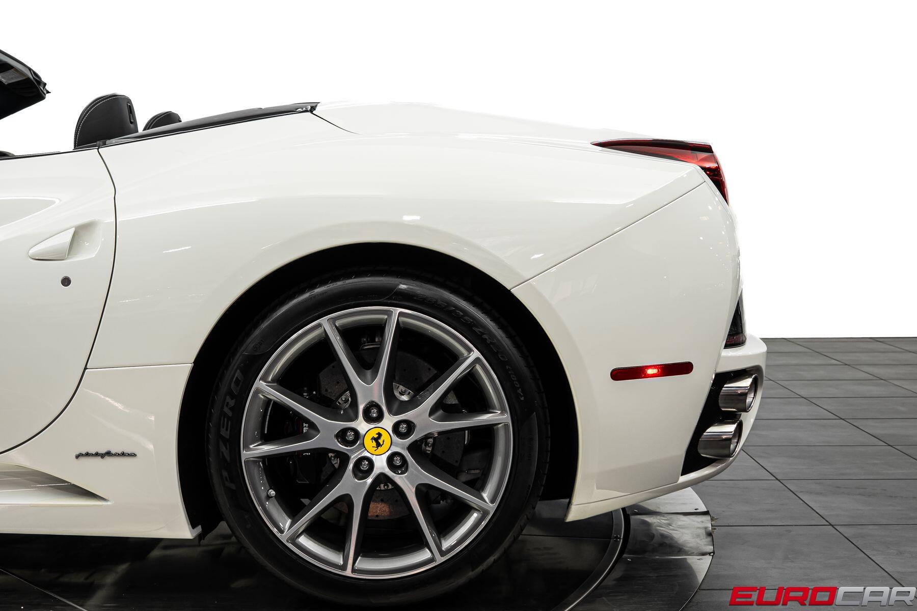2013 Ferrari California *CARBON STEERING WHEEL * FRONT PPF*Image 17