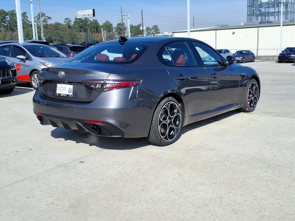 2026 Alfa Romeo Giulia Base - Photo 7