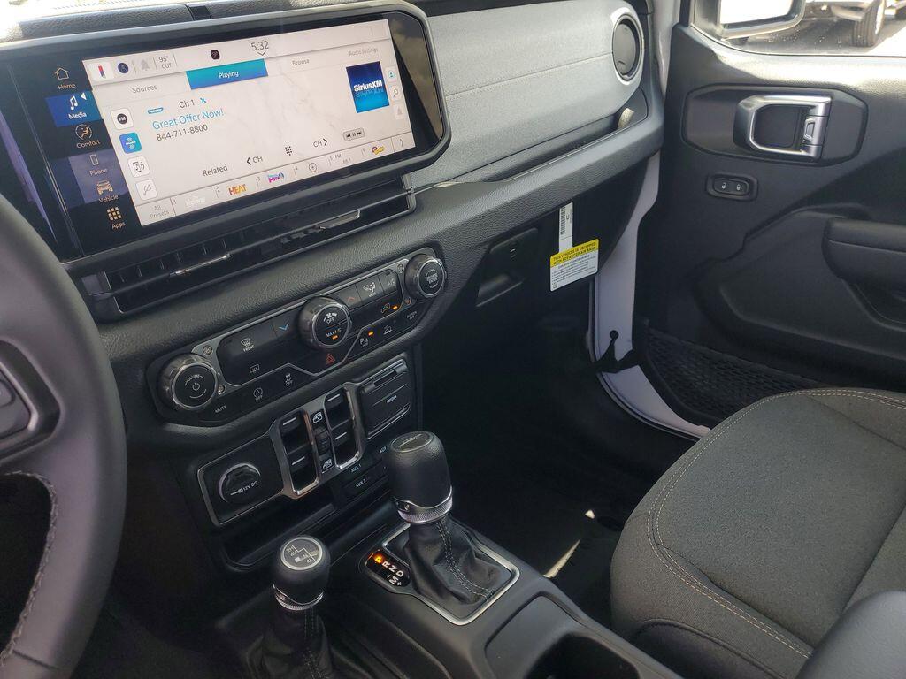 2025 Jeep Gladiator Sport S - Photo 19