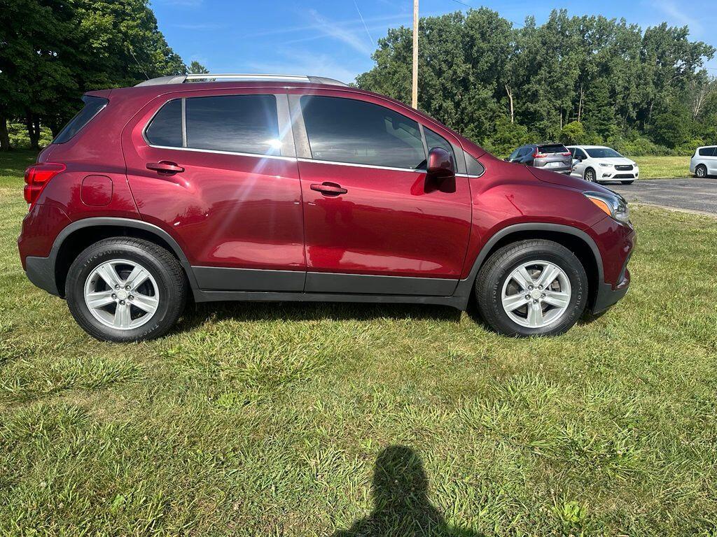 Used 2017 Chevrolet Trax LT with VIN 3GNCJLSB7HL276448 for sale in Angola, IN