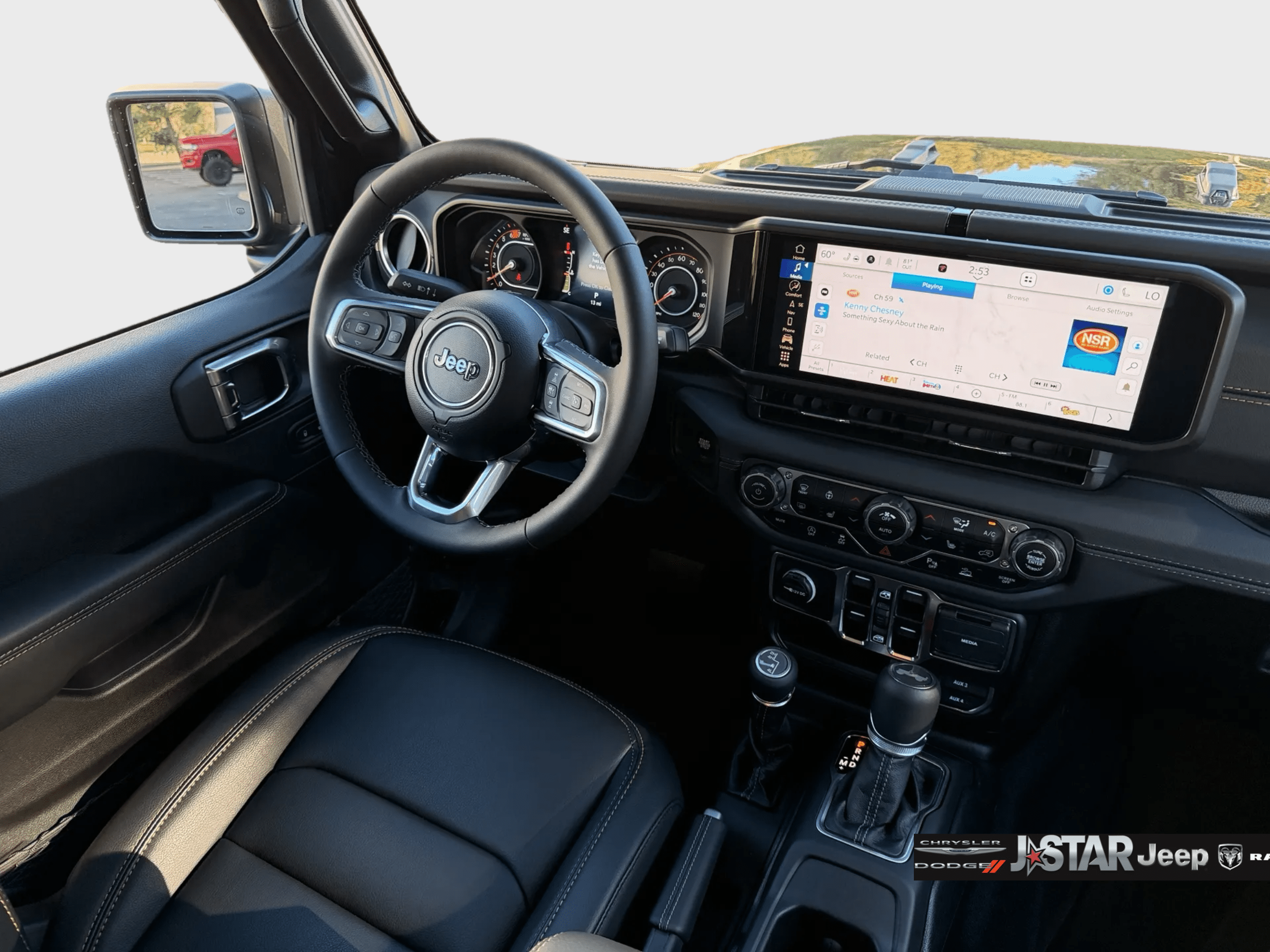 2025 Jeep Wrangler 4-Door Sahara - Photo 14