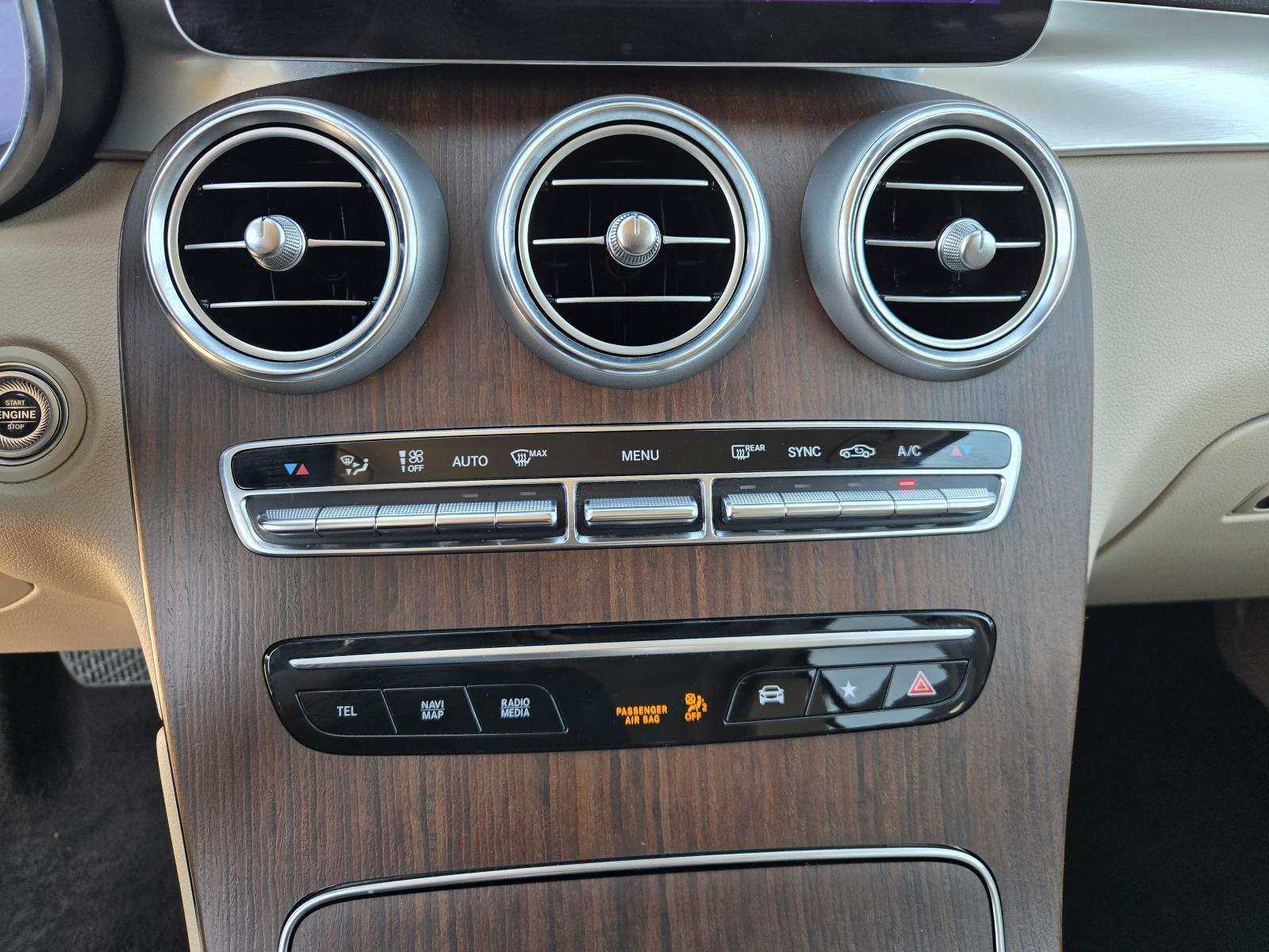 2022 Mercedes-Benz GLC GLC300 - Photo 12
