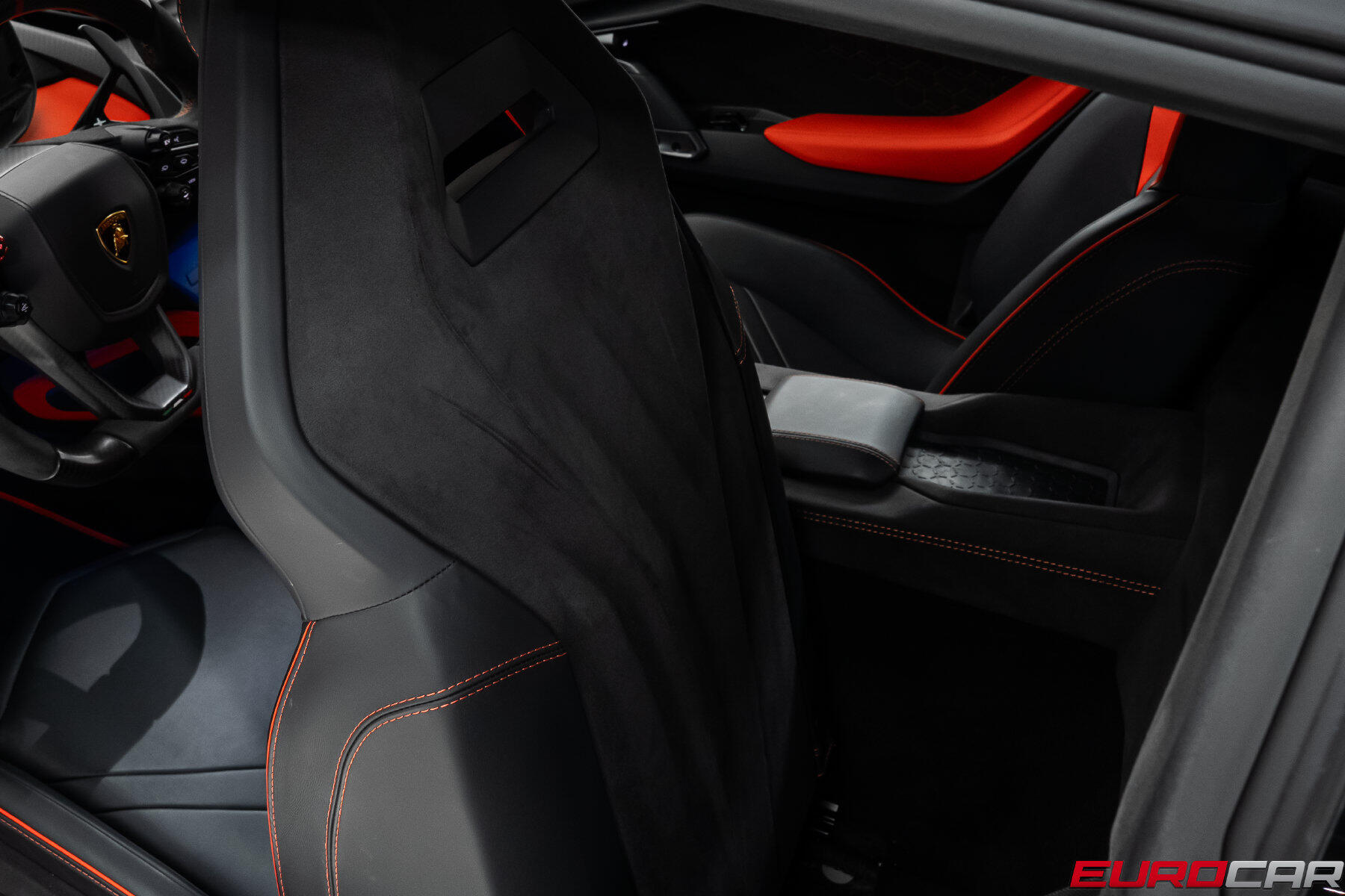 2025 Lamborghini Revuelto *HUGE CARBON OPTIONS * PASSENGER DISPLAY*Image 46