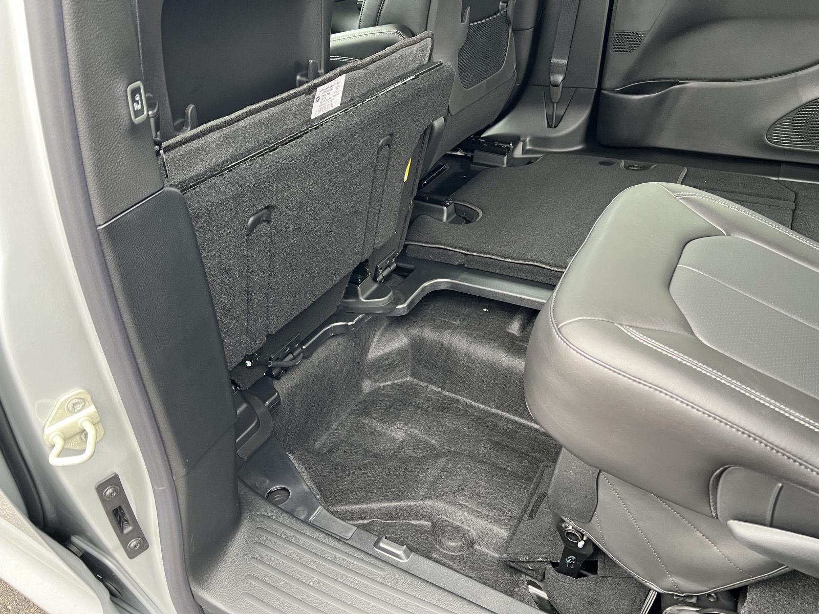2026 Chrysler Voyager LX - Photo 45