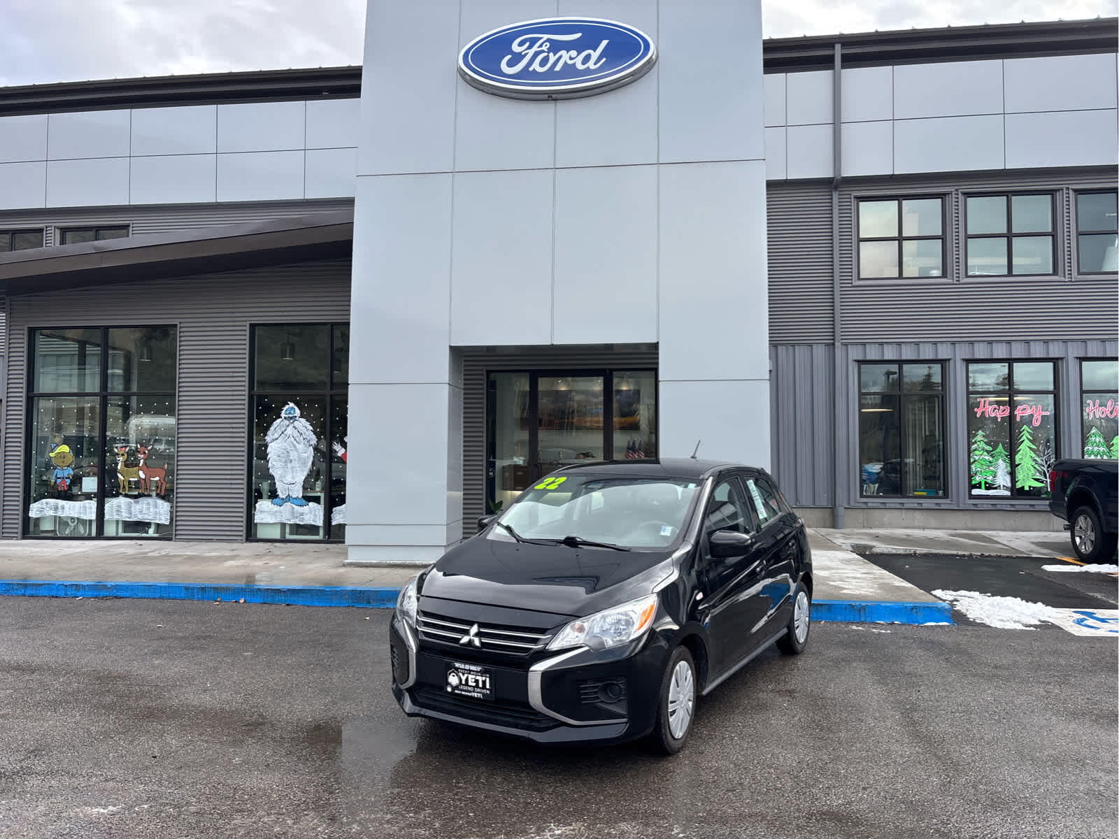 2022 Mitsubishi Mirage ES's photo