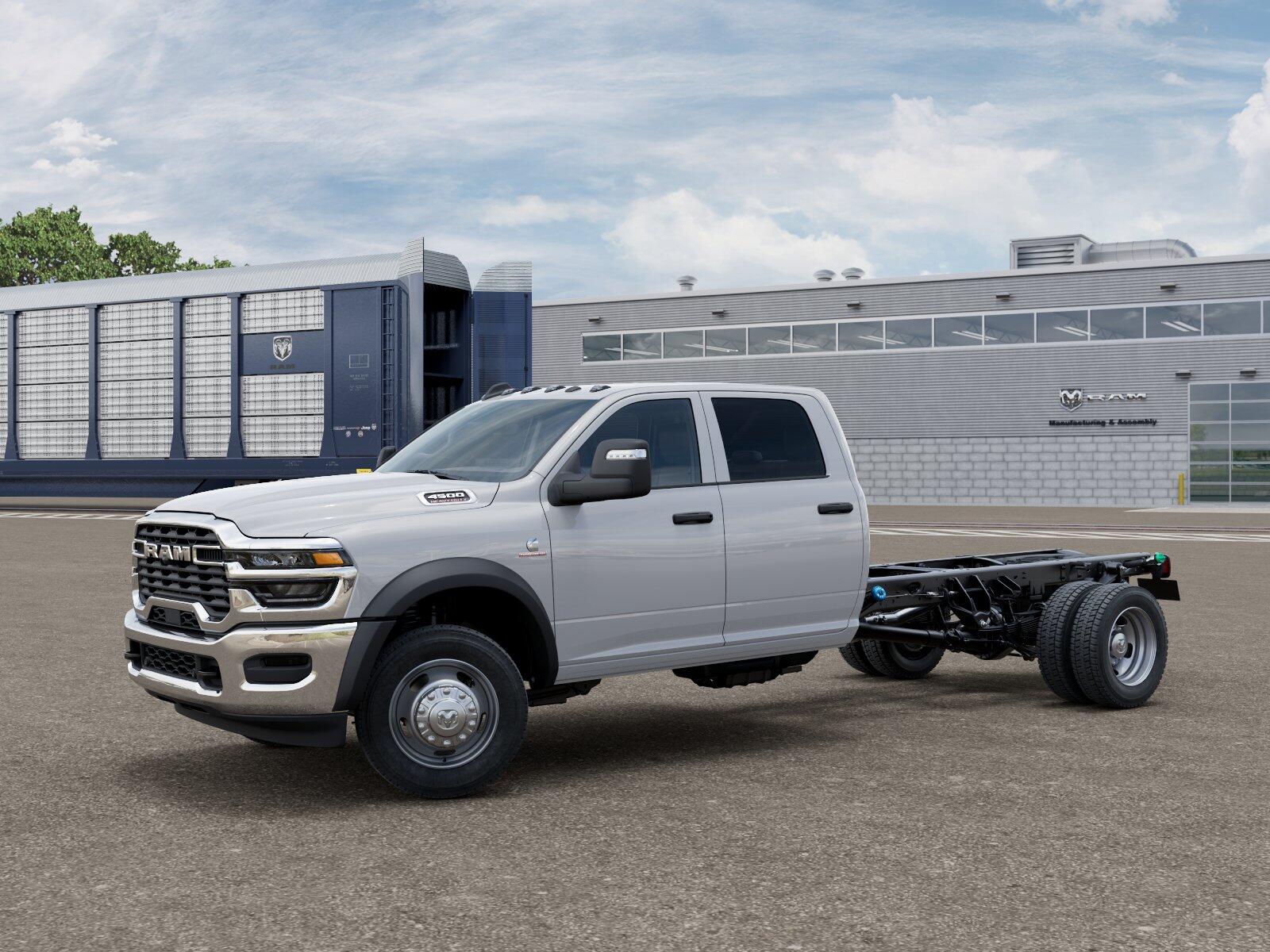 2026 RAM 4500 Tradesman 4X4 Crew Cab DRW 197" WB's photo