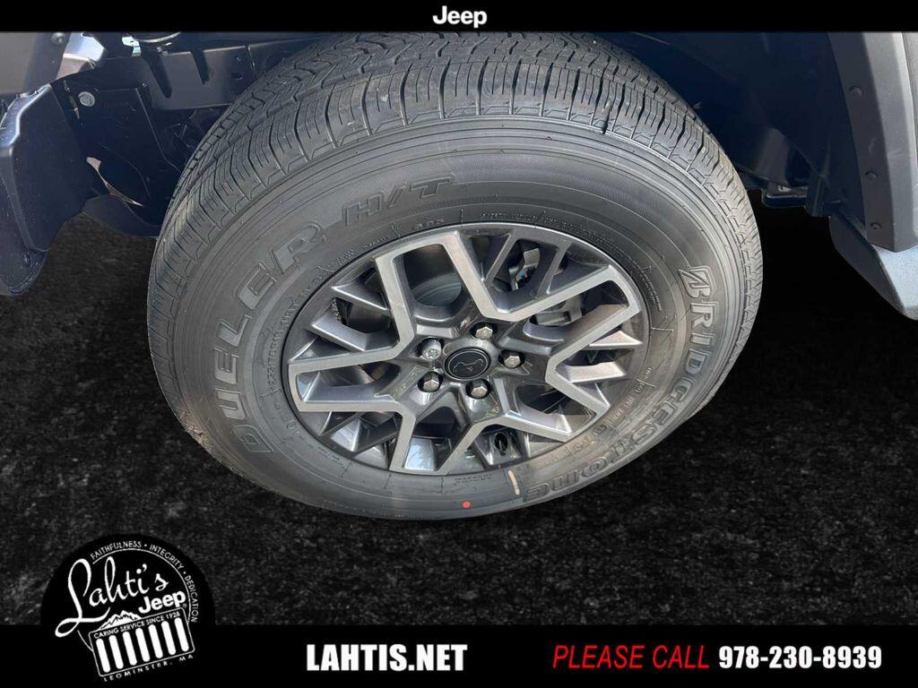2025 Jeep Wrangler 4-Door Sahara - Photo 7