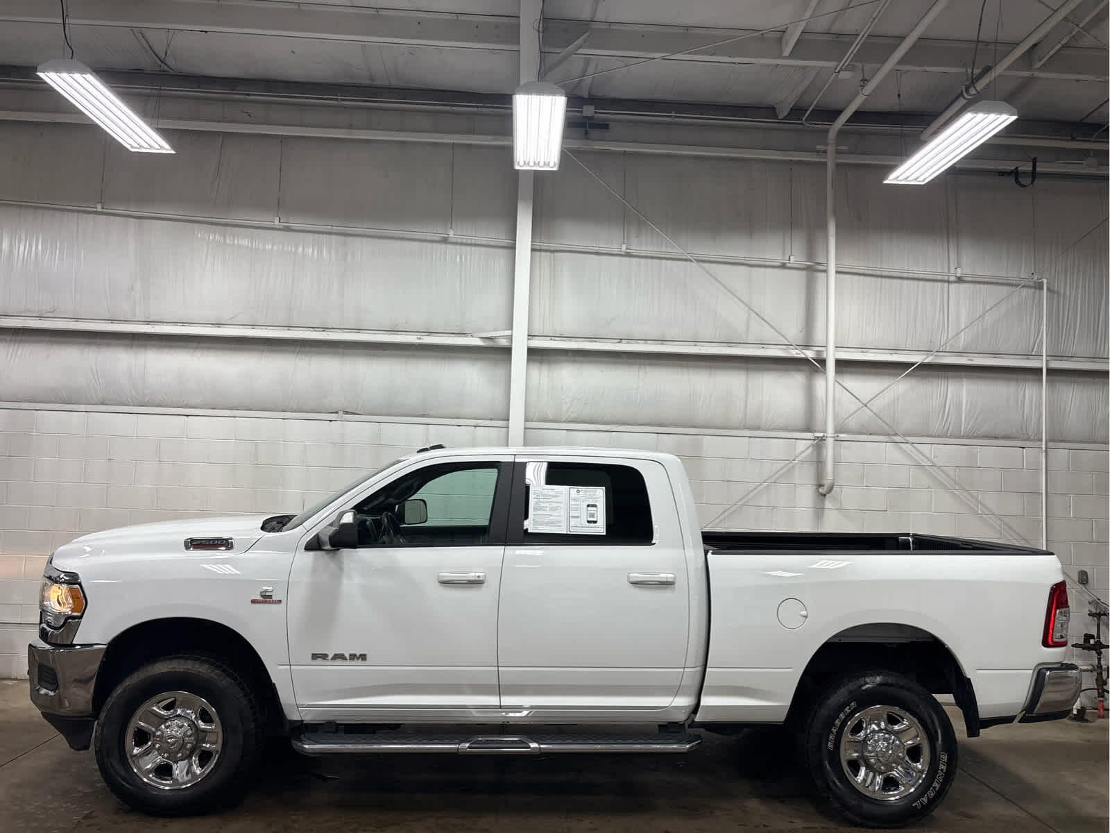 Used 2021 RAM Ram 2500 Pickup Big Horn with VIN 3C6UR5DL9MG542604 for sale in Wilmington, OH