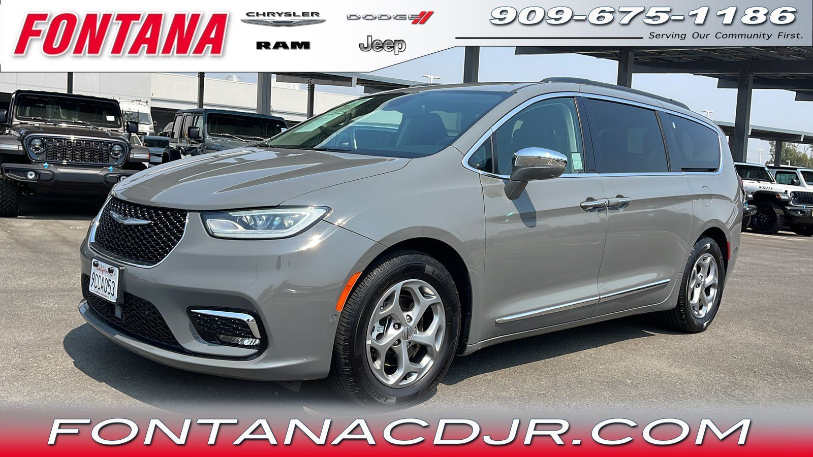 Used 2022 Chrysler Pacifica Limited with VIN 2C4RC1GGXNR182438 for sale in Fontana, CA