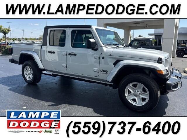 2022 Jeep Gladiator Sport S's photo
