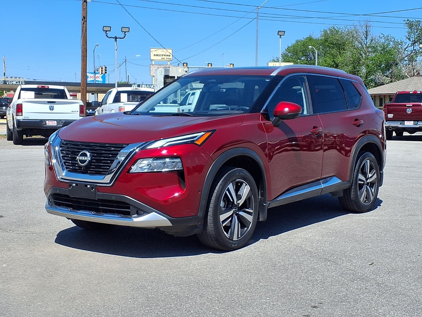 2022 Nissan Rogue Platinum FWD's photo