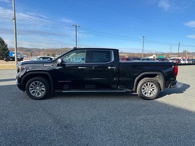 Used 2021 GMC Sierra 1500 Denali Denali with VIN 3GTU9FEL9MG474463 for sale in Prairie Du Chien, WI