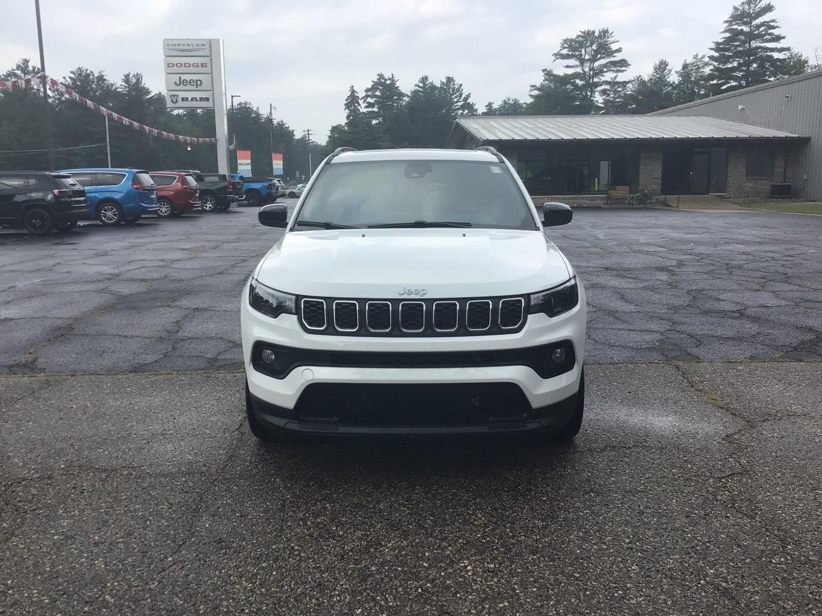 2026 Jeep Compass 85th Anniversary - Photo 7