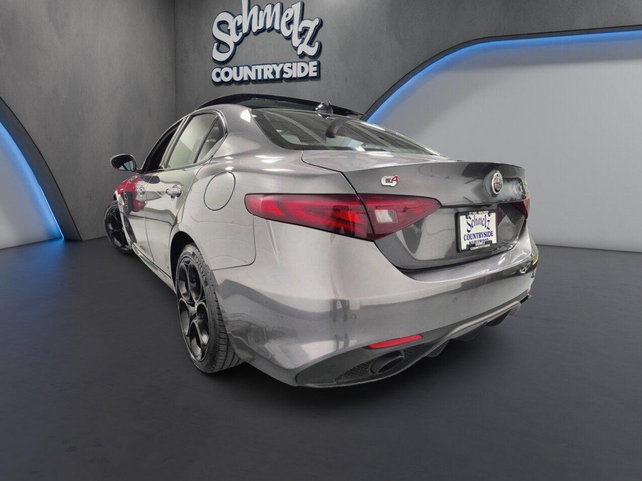 2022 Alfa Romeo Giulia Ti Veloce - Photo 10