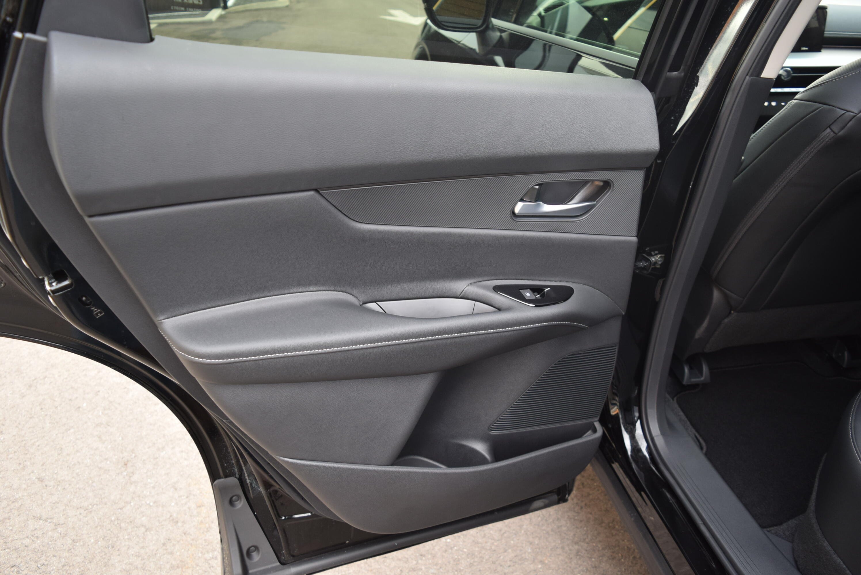 2026 Nissan Murano SL - Photo 9