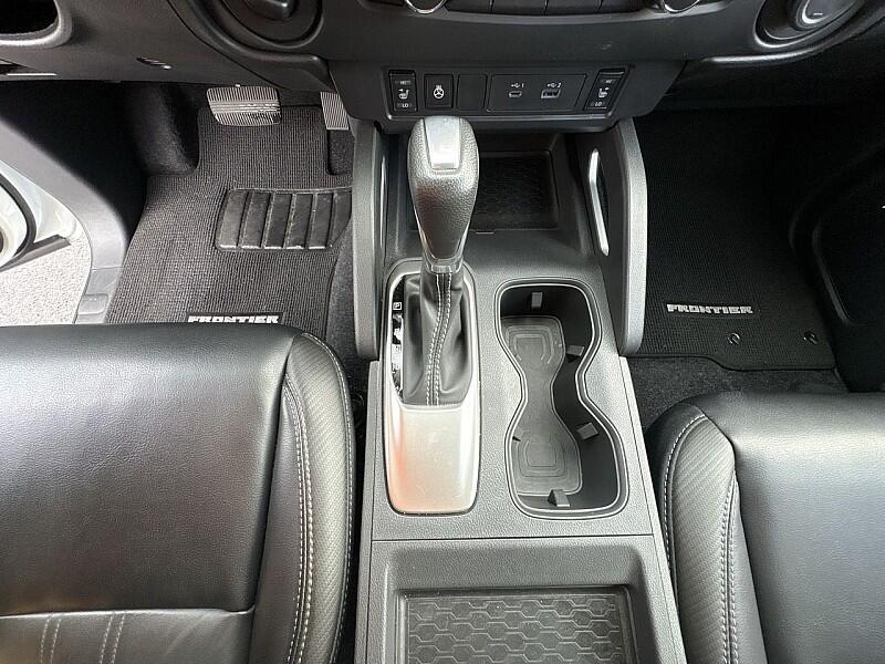 2024 Nissan Frontier SL - Photo 19