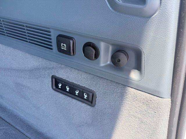 2022 Jeep Grand Wagoneer Series III - Photo 19