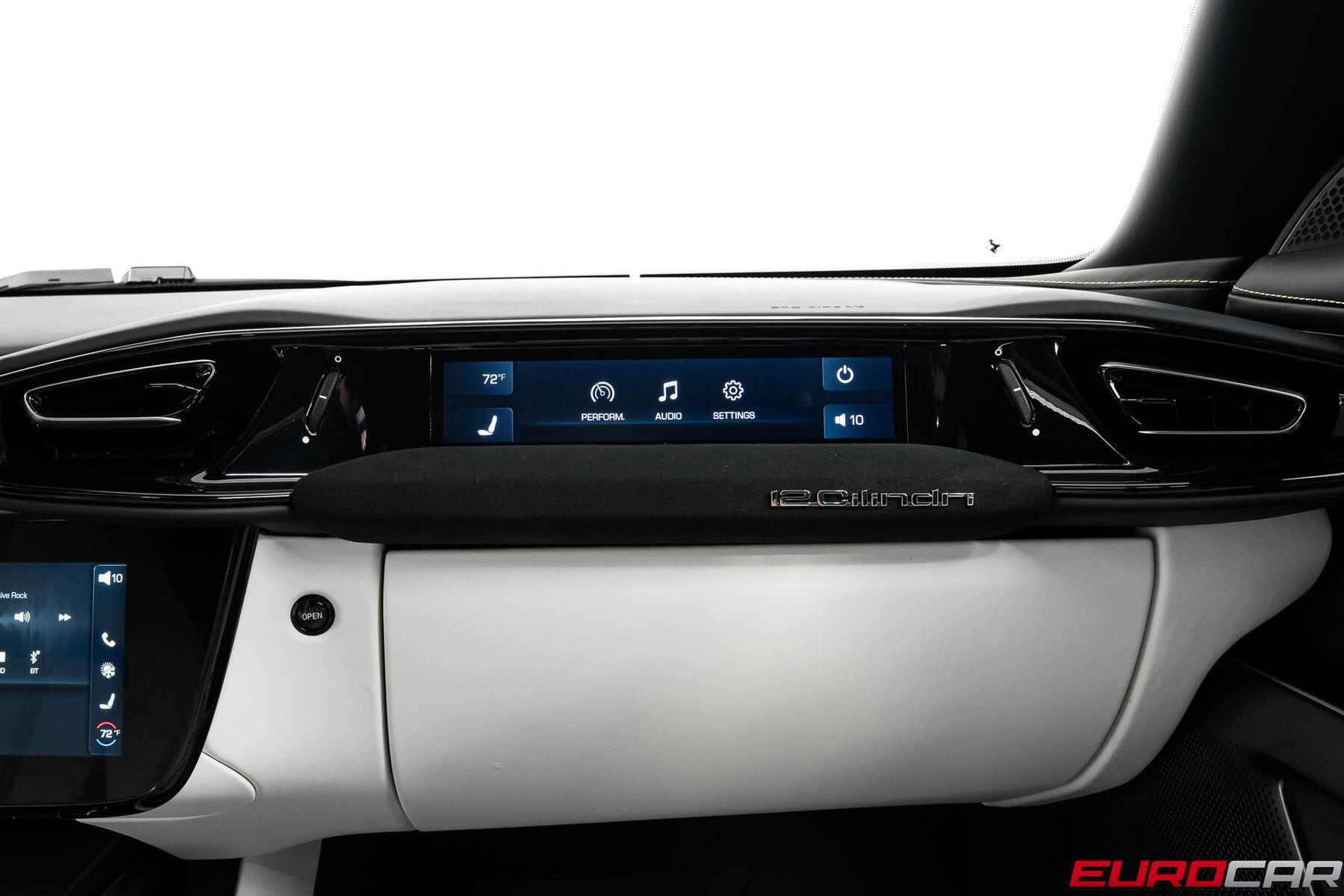 2025 Ferrari 12Cilindri *HUGE CARBON OPTIONS * AIRBRUSHED SHIELD*Image 38