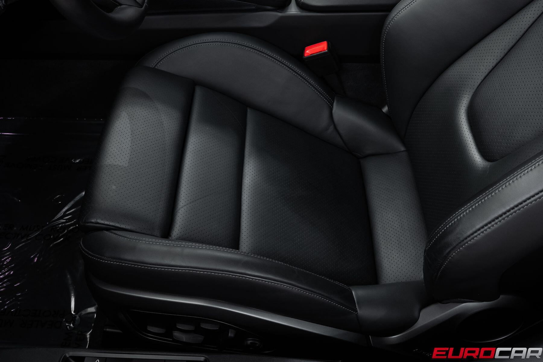 2024 Porsche 911 Carrera 4S *SPORTDESIGN PACK * SUNROOF*Image 40