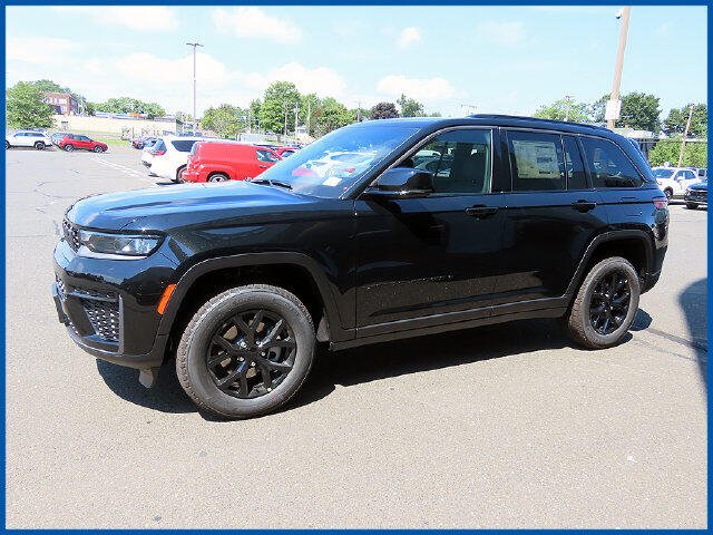 2026 Jeep Grand Cherokee Grand Cherokee Laredo Altitude 4x4