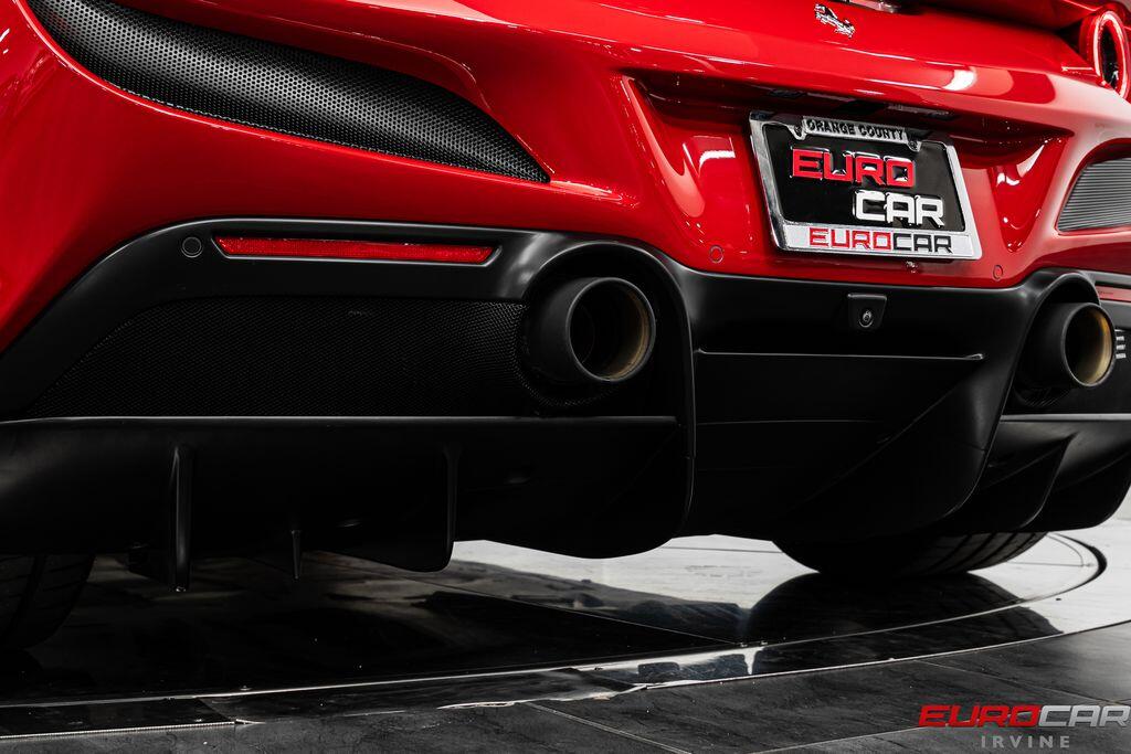 2021 Ferrari F8 Tributo *CARBON STEERING WHEEL * FULL ELECTRIC SEATS*Image 24