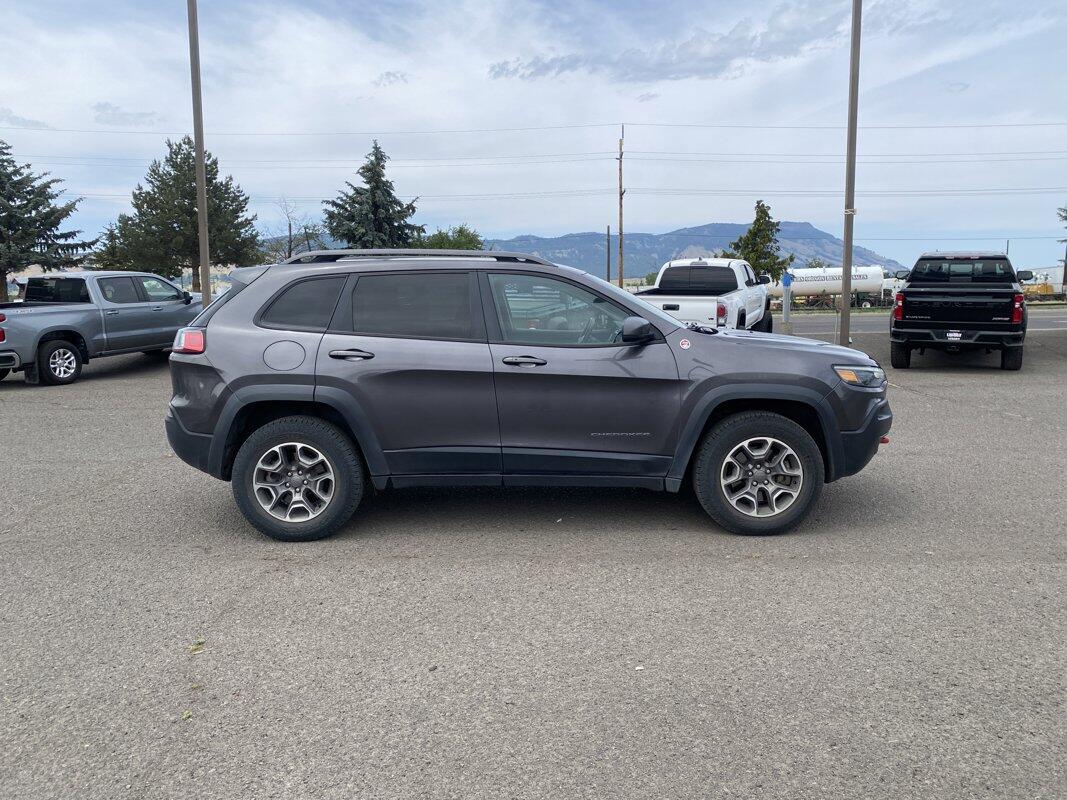 Used 2020 Jeep Cherokee Trailhawk with VIN 1C4PJMBN2LD549594 for sale in Island City, OR
