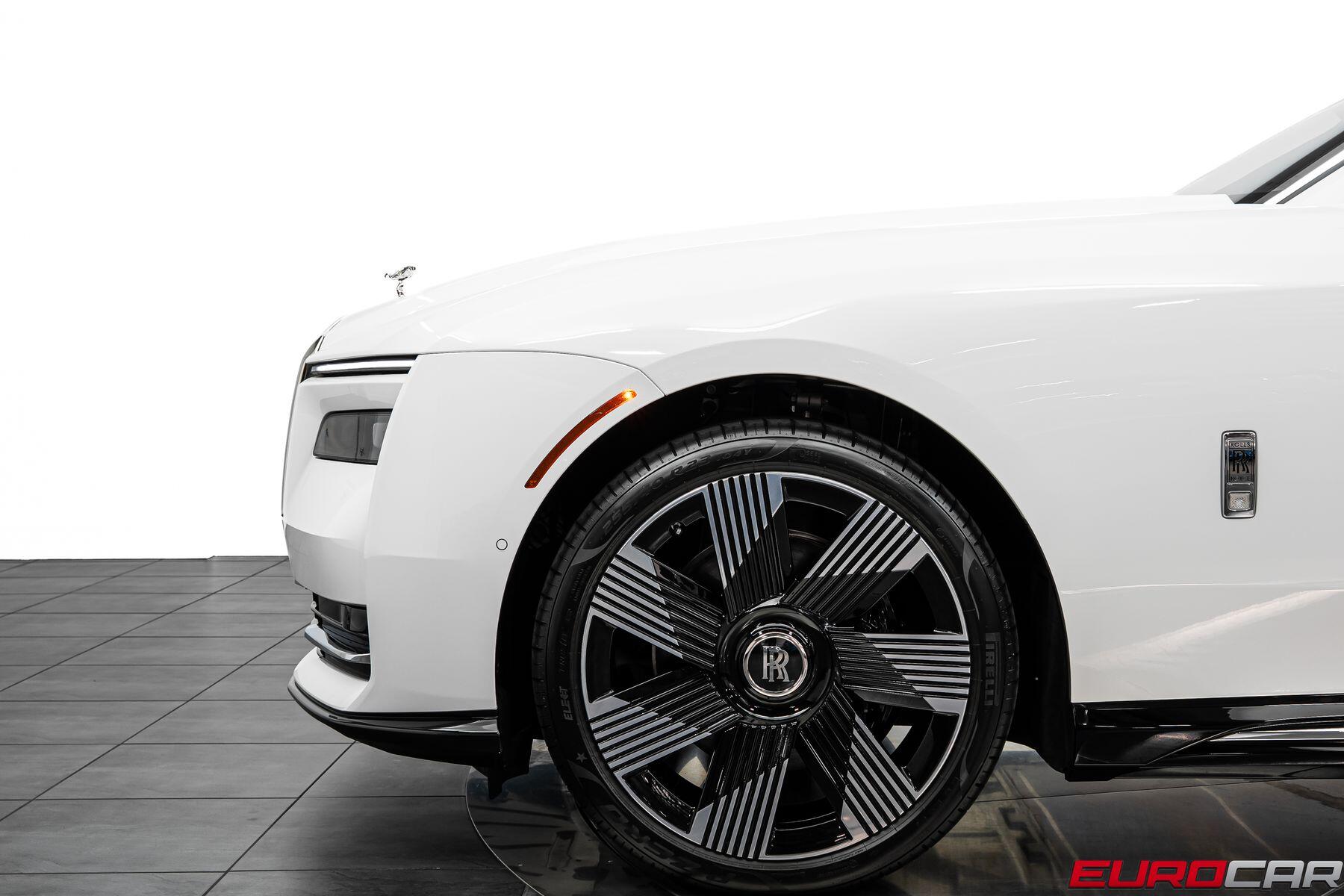 2024 Rolls-Royce Spectre *STARLIGHT DOORS * ILLUMINATED FASCIA*Image 14