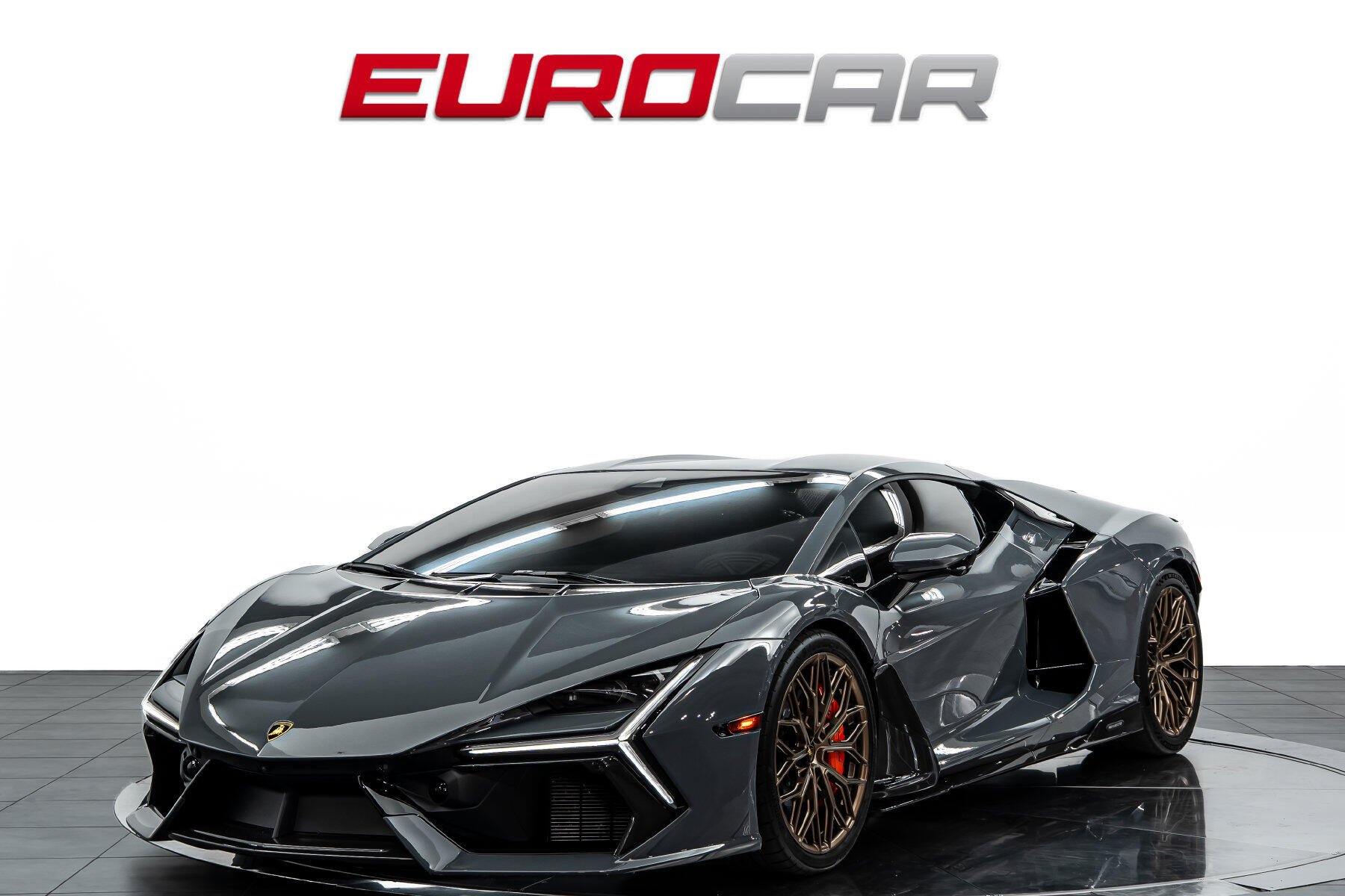 2025 Lamborghini Revuelto *HUGE CARBON OPTIONS * PASSENGER DISPLAY*Image 1
