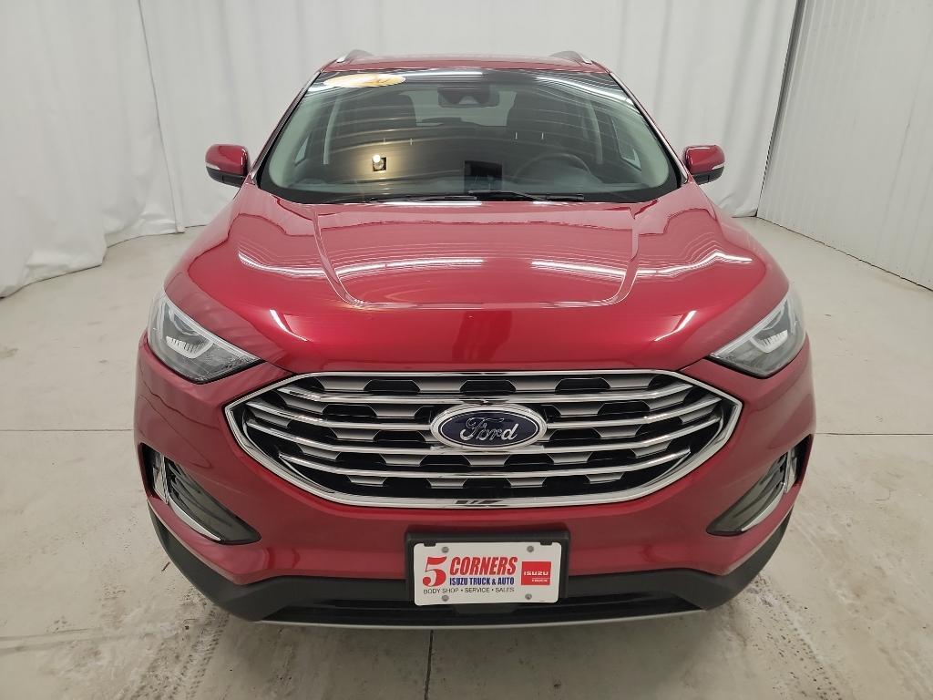 2020 Ford Edge SEL photo 2