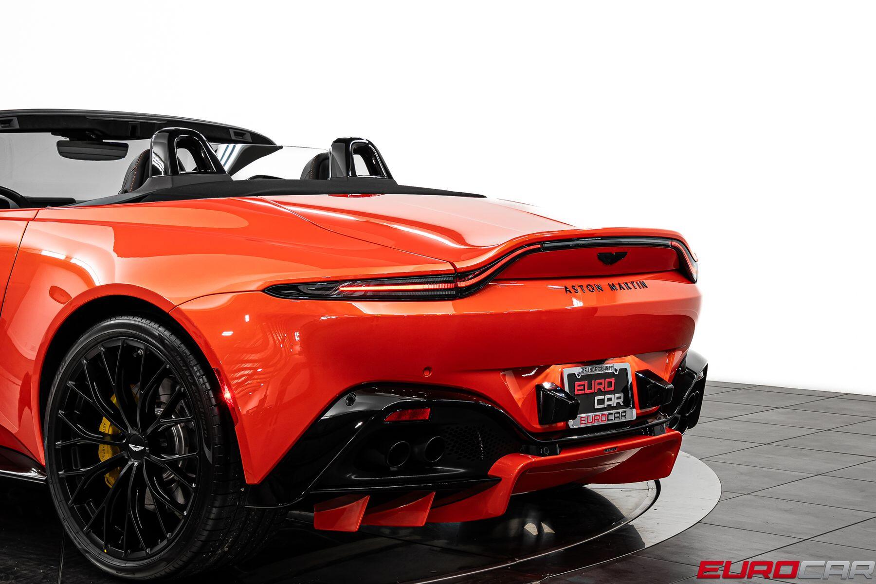 2022 Aston Martin Vantage Roadster *SPECIAL FACTORY PAINT * IMMACULATE CONDITION*Image 21