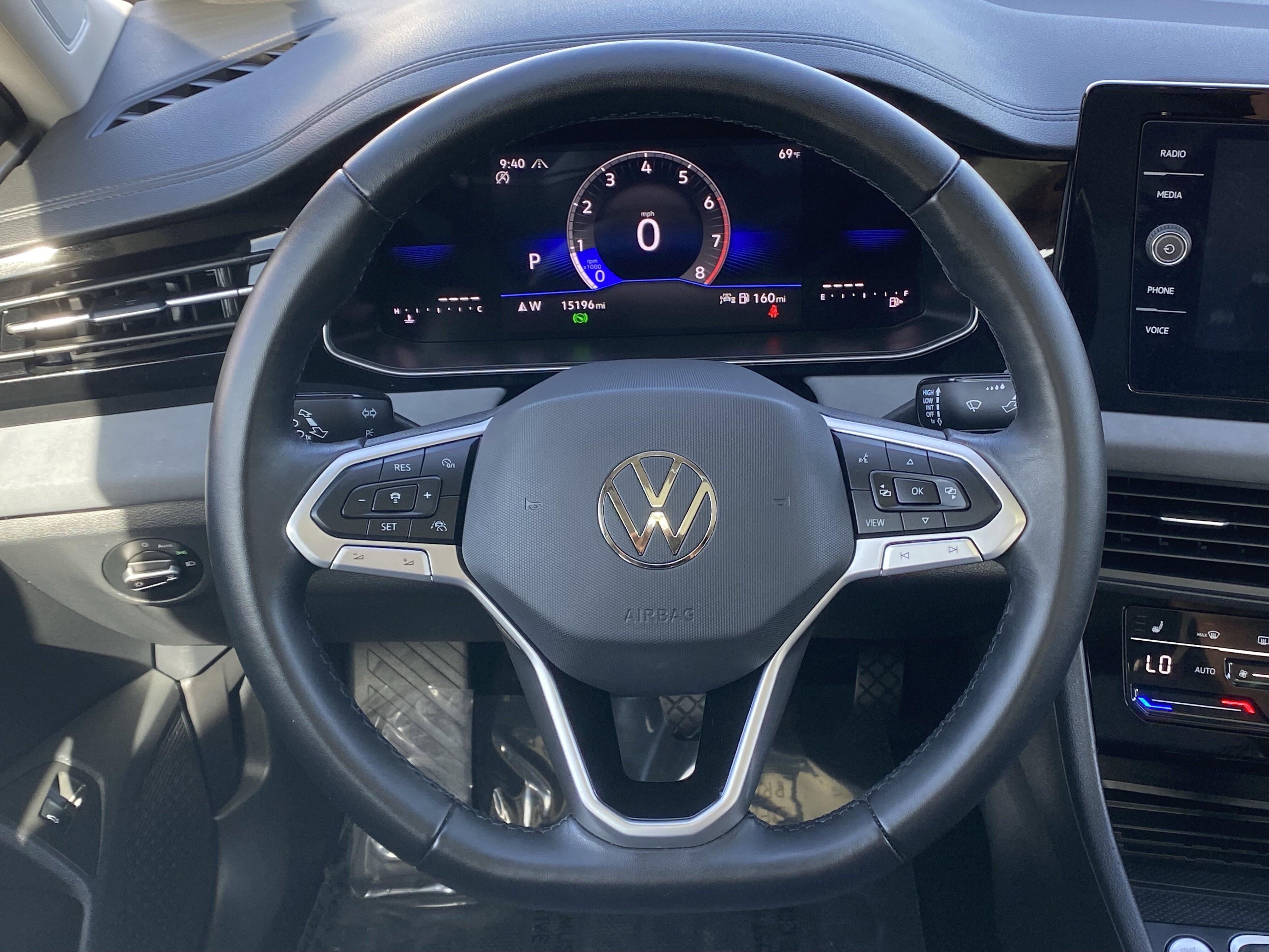 2025 Volkswagen Jetta SE - Photo 16