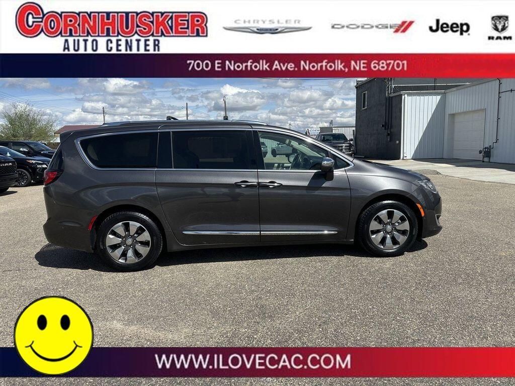 Used 2018 Chrysler Pacifica Hybrid Limited with VIN 2C4RC1N77JR168431 for sale in Norfolk, NE