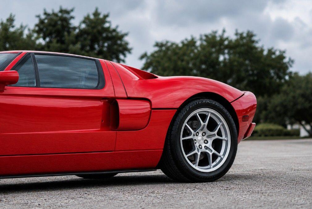 2005 Ford GT Base - Photo 19