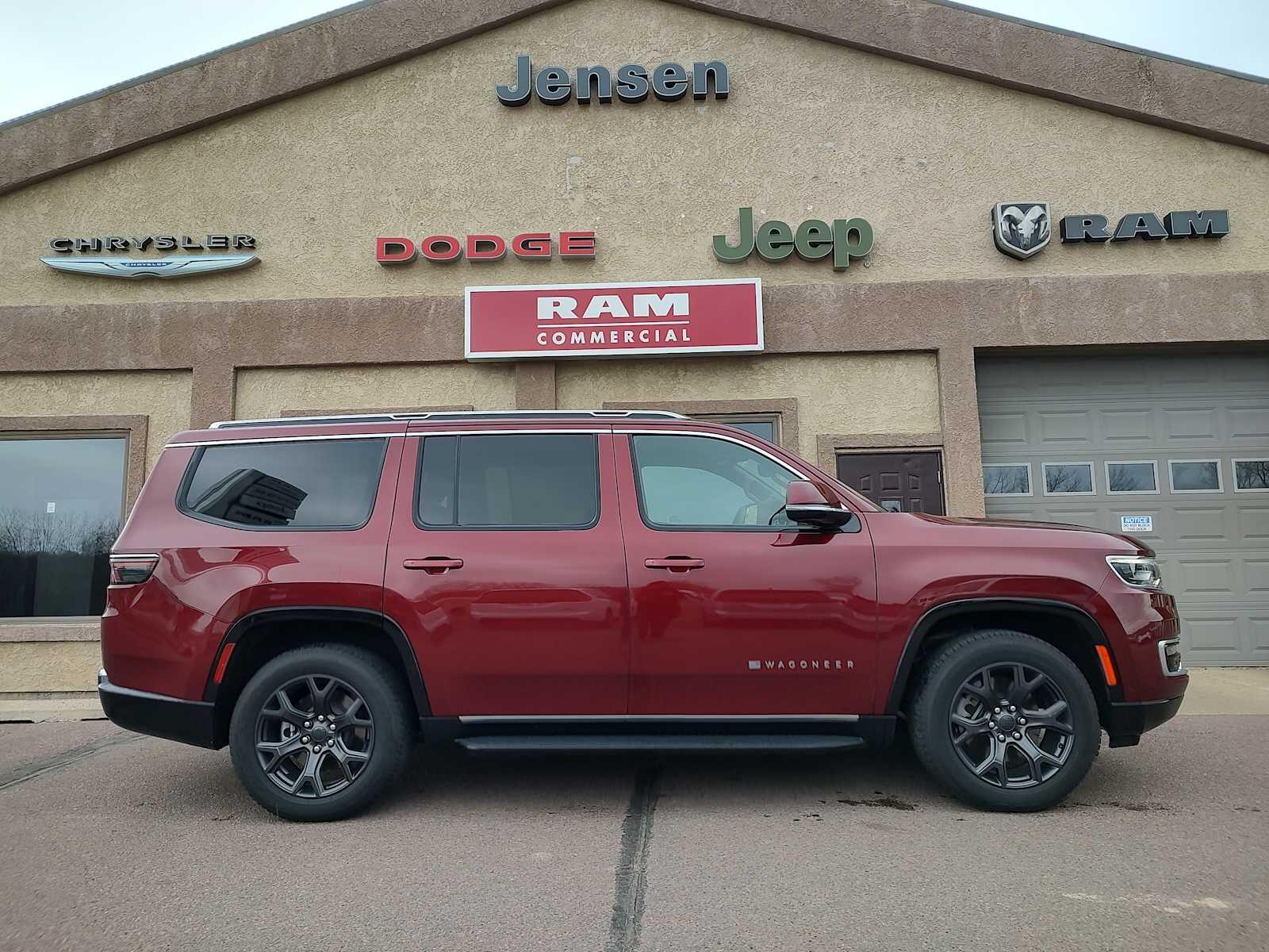 Used 2022 Jeep Wagoneer Series III with VIN 1C4SJVDT4NS205503 for sale in New Ulm, Minnesota