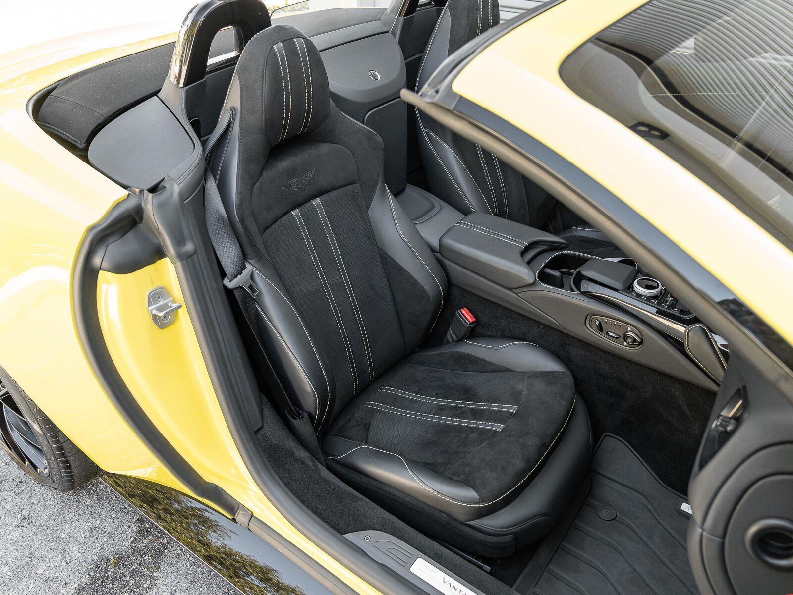 Used 2023 Aston Martin Vantage 