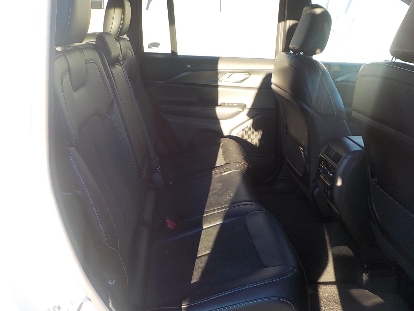 2024 Jeep Grand Cherokee Altitude - Photo 11