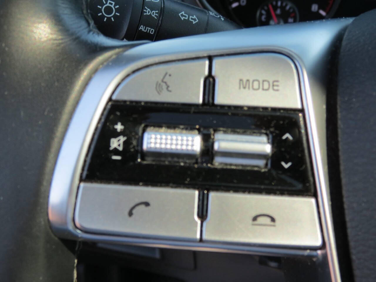 2022 Kia Telluride EX - Photo 12